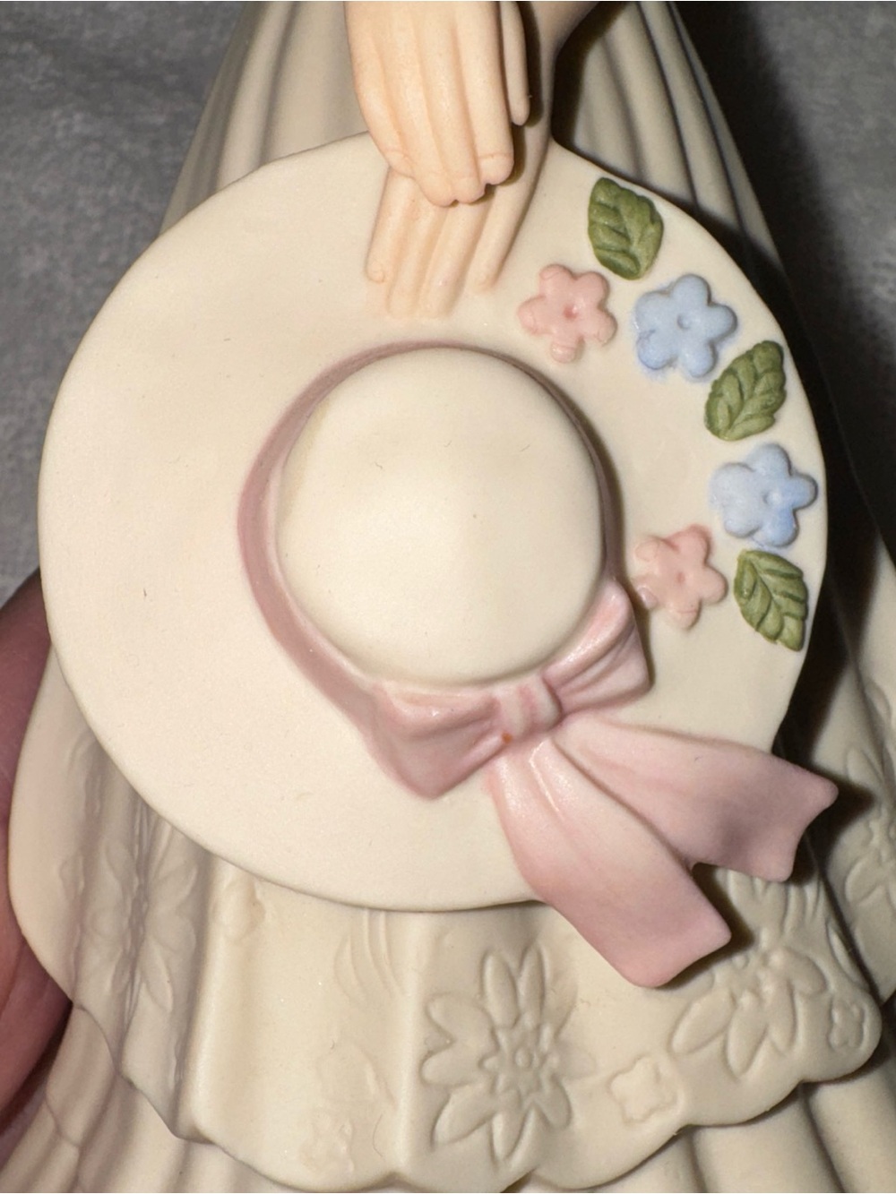 Cream Porcelain Lady Figurine with Pink-Accented Hat - Picture 2 of 8